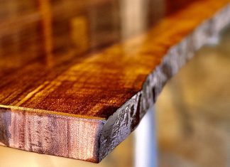 Characteristics of Danish Oil and Usage on All kinds of Wood Danish oil on Pine