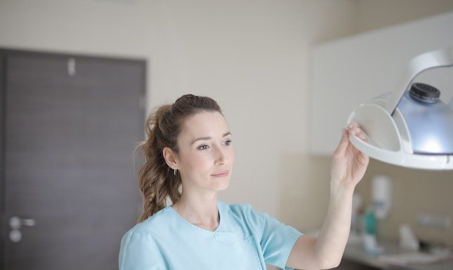 How You Can Have a Nursing Career as a Mom