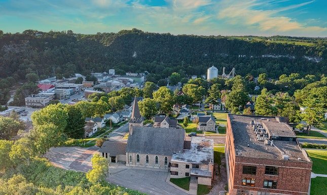 Top 5 Reasons to Try Small-Town Living