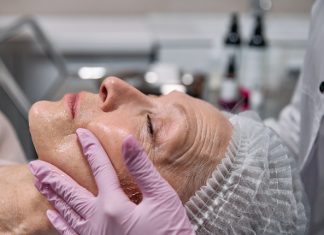 What Are The Steps Of A Face & Neck Lift Procedure?
