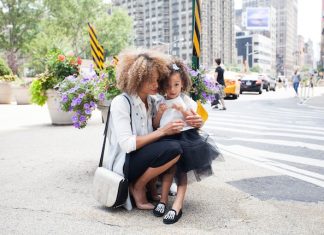 Mom’s Guide to Comfort: Finding the Perfect Clothes for Busy Days