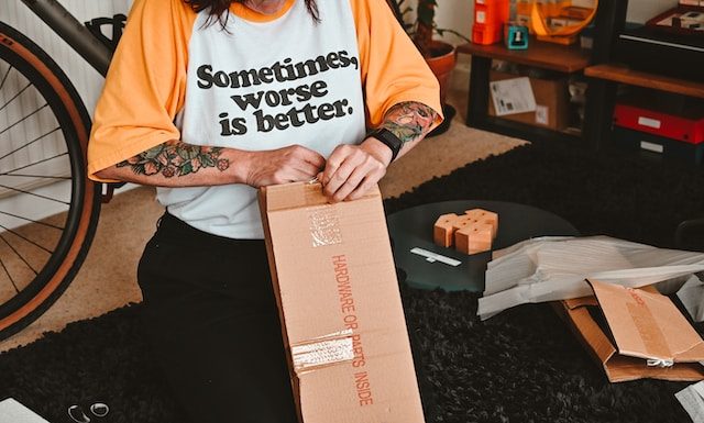 DIY vs. Professional Movers: Pros and Cons