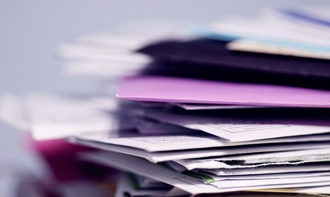 What to Keep and What to Toss: A Decluttering Guide for Sensitive Documents A Decluttering Guide for Sensitive Documents