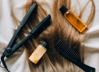 Tips For Frizz-Free Hair When Straightening