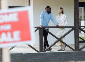 What Are the Benefits of Selling to Private Property Buyers