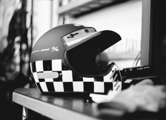 Innovative Helmet Mount Solutions for Home and Office Displays