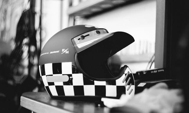 Innovative Helmet Mount Solutions for Home and Office Displays
