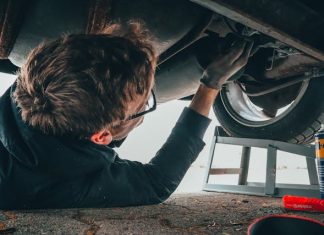 Old School, New Skills: A Guide to Modern Techniques in Classic Car Repair