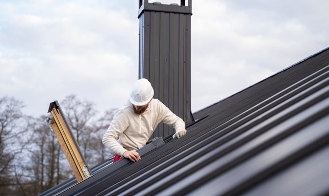 4 Assurances That a Professional Roofing Contractor Can Provide