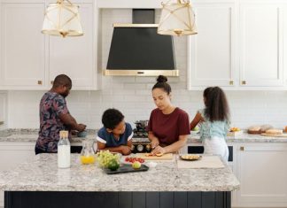 5 Home Decluttering and Organizing Tips for Busy Parents