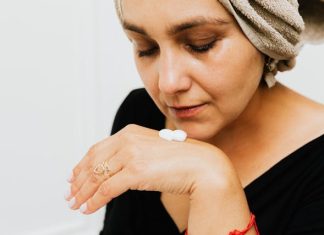 Confidence-Boosting Beauty Tips Every Mom Deserves
