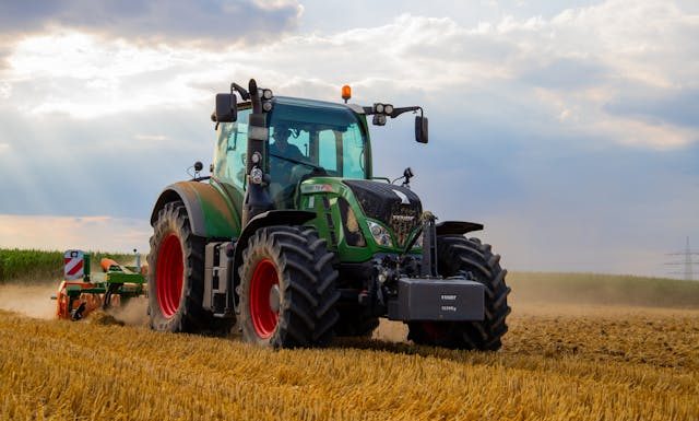 Getting Started with Tractors: Essential Know-How for Safe and Efficient Operation
