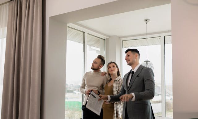 The Key Reasons REALTORS Should Invest in Thoughtful Closing Gifts