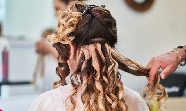 The Hair Extension Trend in 2025: Styles, Real Human Hair, and Salon Opportunities
