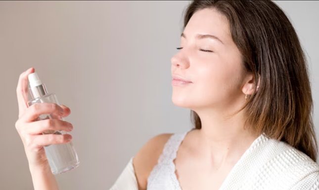 Skincare Simplified: Why Hypochlorous Acid Spray Belongs in Every Mom’s Bag