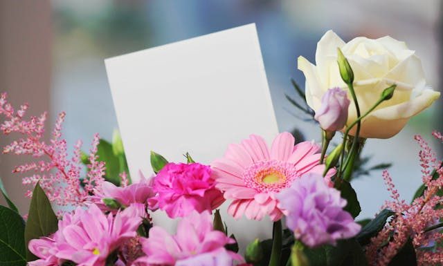 The Etiquette for Sending Flowers: Dos and Don’ts