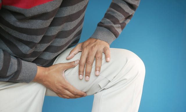 The Everyday Signs That Point to a Bone or Joint Problem