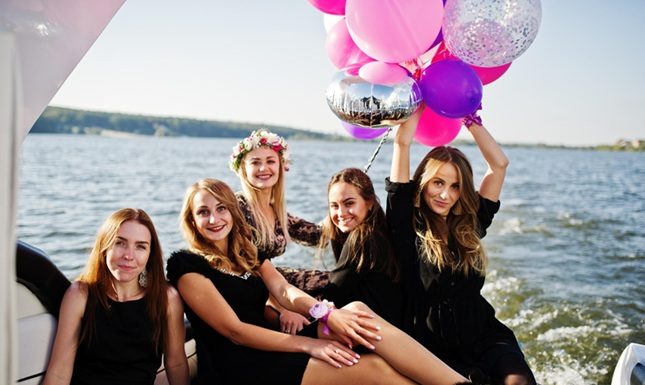 How to Choose the Best Weekend Cruise Party in St. Pete Beach