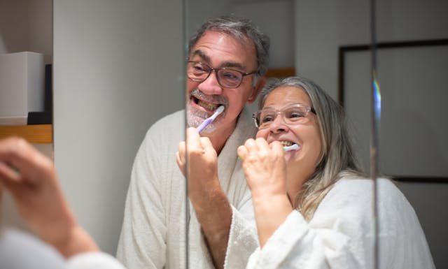 7 Tips for Managing Your Household and Caring for Seniors