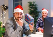 From Basecamp to Boardroom: Premium Corporate Gifts for Mountain Enthusiasts