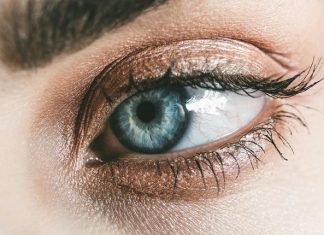 5 Times When an Eyelid Lift Makes Perfect Sense