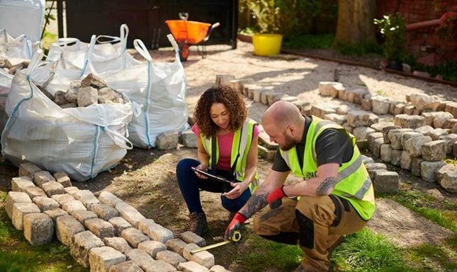 The Material Shapes the Project — What to Know Before Choosing a Landscape Stone Supplier
