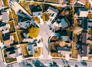 What to Look for When Choosing a Family-Friendly Neighborhood