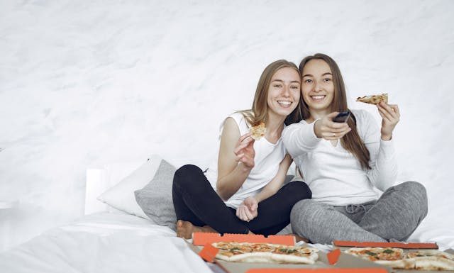 Hosting a Memorable Girls’ Night at Home