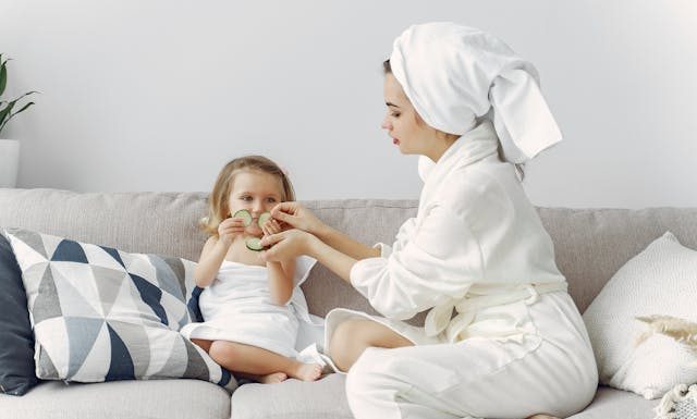 The Modern Mom’s Guide to Health, Beauty, and Self-Care