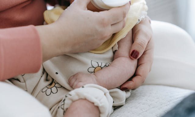 Best Baby Formula Brands: Top Organic & European Picks for Your Baby